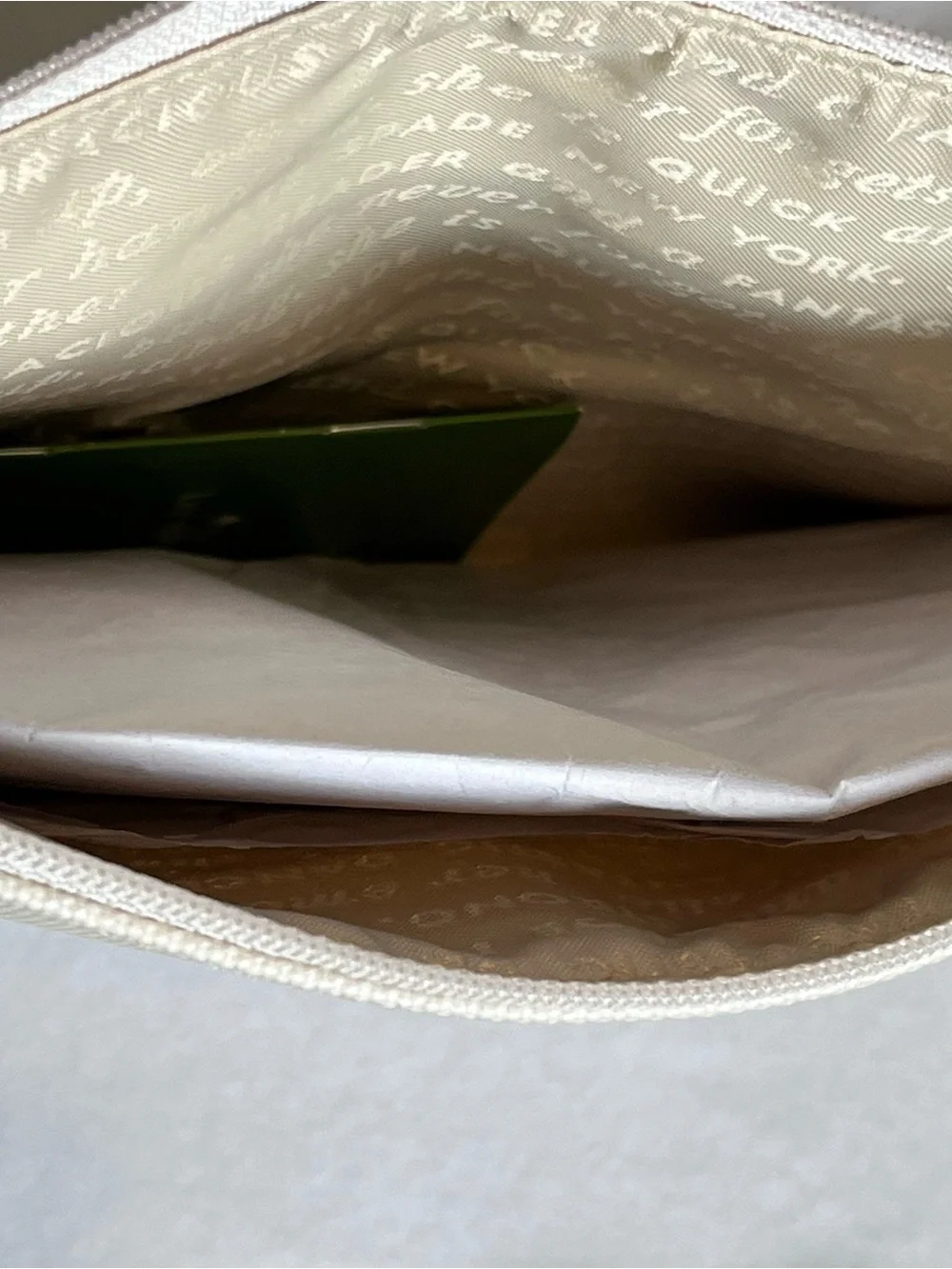 kate spade Coated Canvas Birdie Bogey Pouch NWT Navy/ Cream Discoloration FLAWED